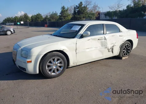 2007 Chrysler 300 Touring z USA, uszkodzony, nr VIN 2C3KA53G27H629183